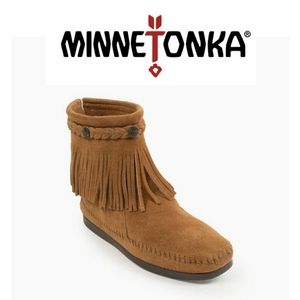 Minnetonka Taupe / Tan High Top Back Zip Moccasin